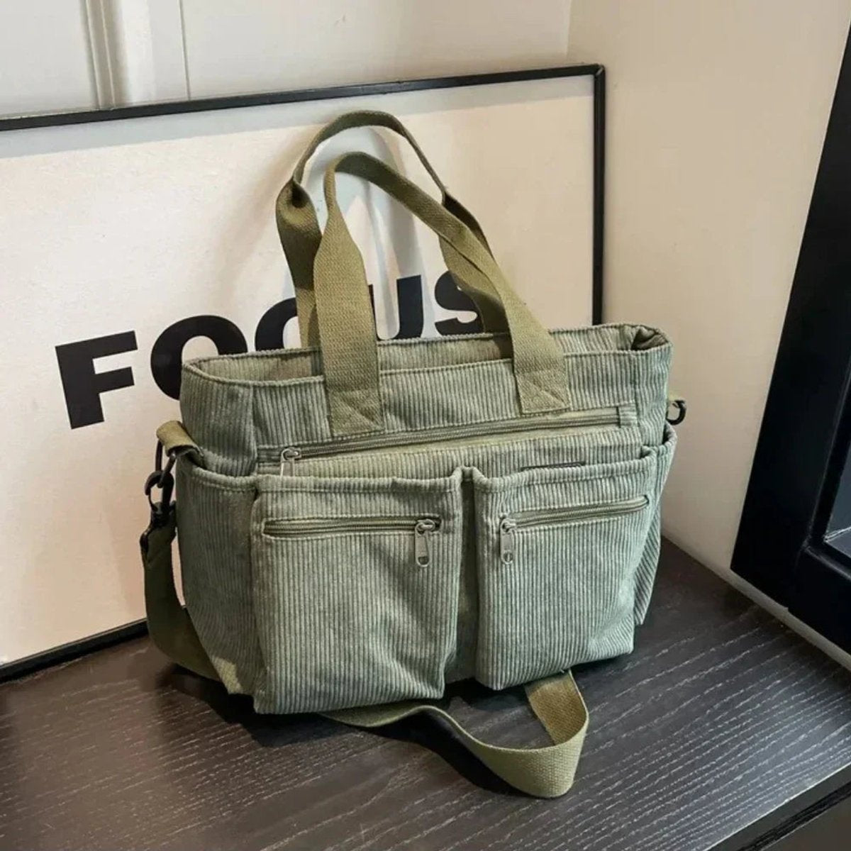 Women's Corduroy Multi-Pocket Convertible Tote Bag - Grün