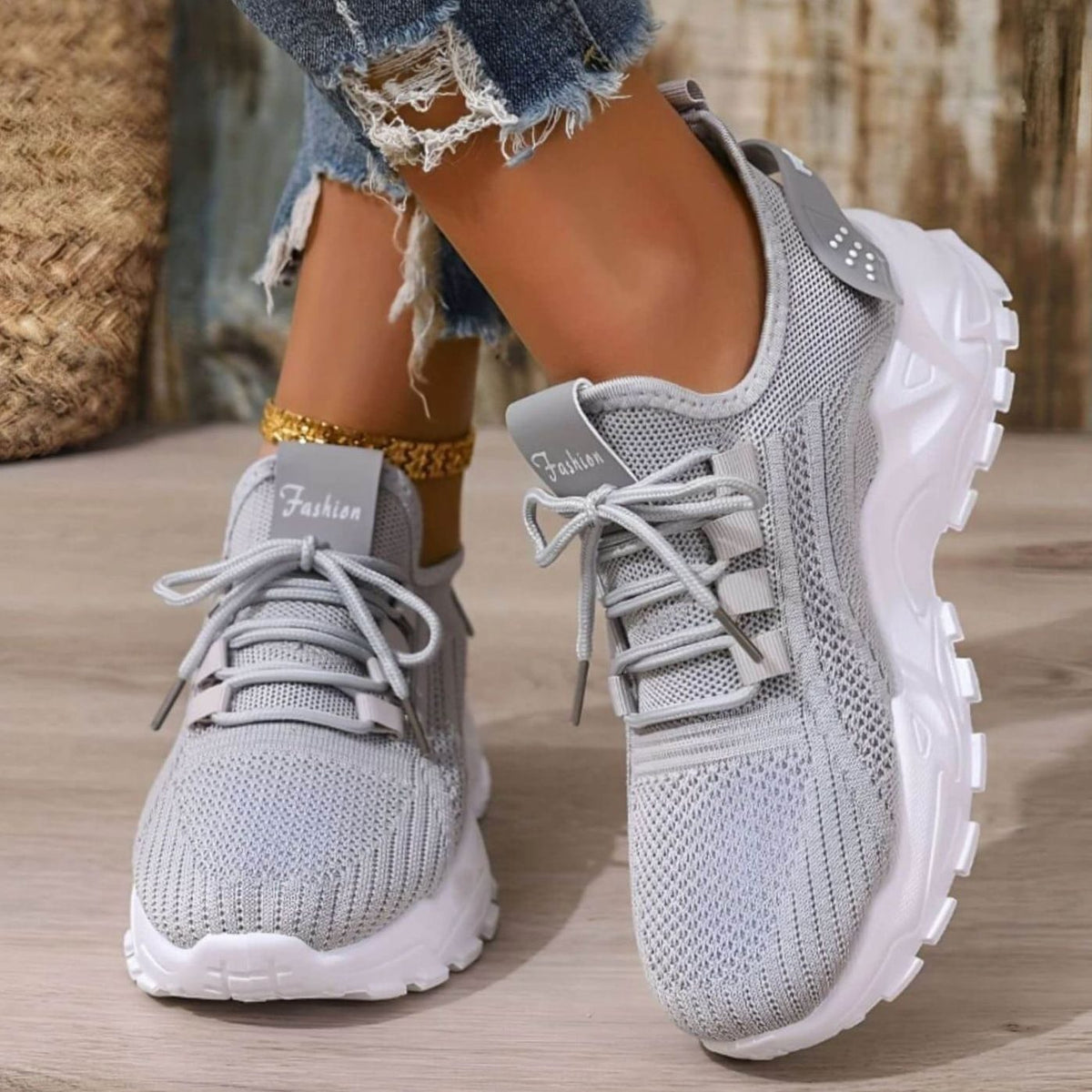 Women's Cushioned Walking Trainers Breathable Knit Lace-Up Trainers - Grey