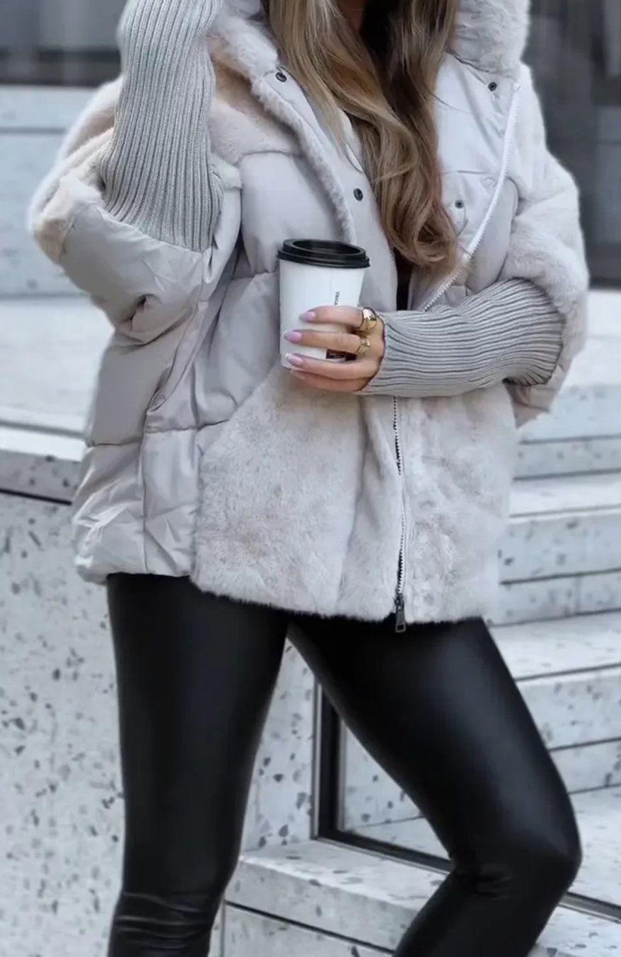 Women's Faux Fur Hooded Quilted Short Puffer Jacket