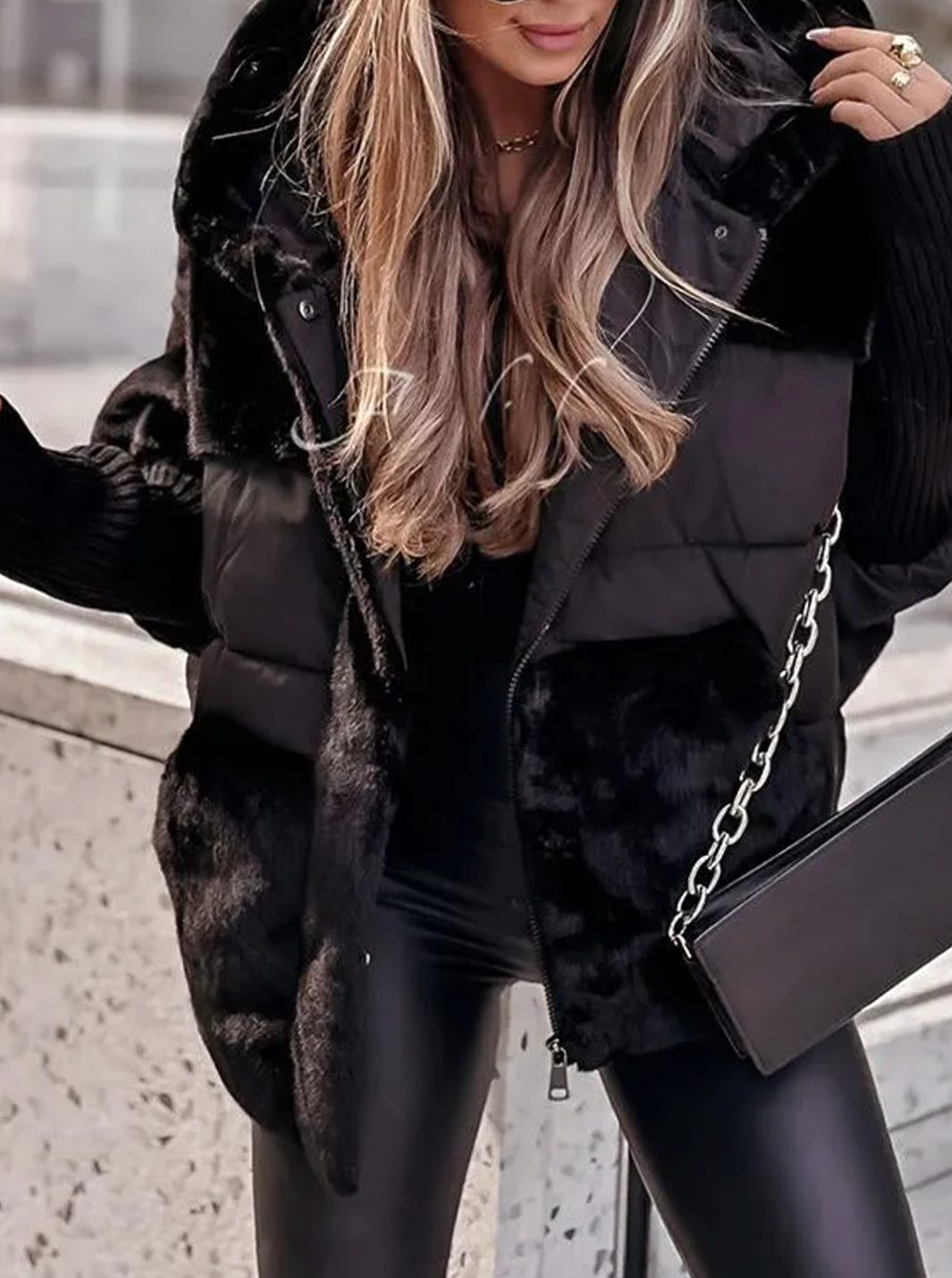 Women's Faux Fur Hooded Quilted Short Puffer Jacket - Black