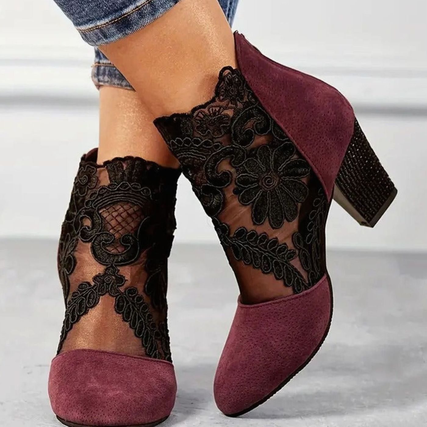 Women's Floral Lace Block-Heel Pointed-Toe Ankle Heels
