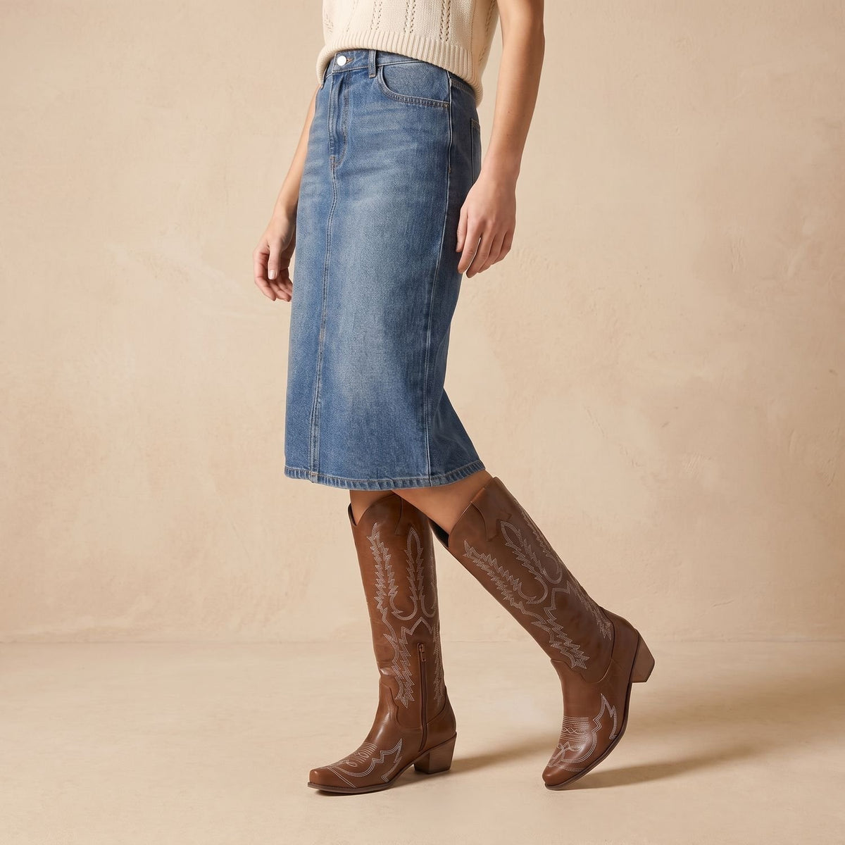 Women's Knee-High Cowboy Boots Embroidered Western Block Heel