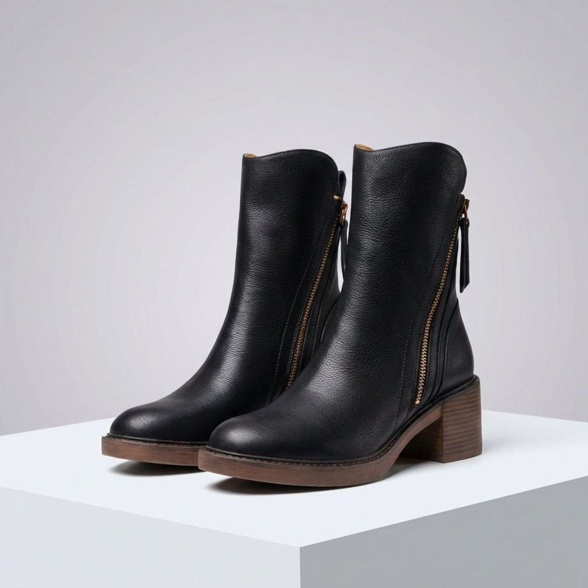 Women's Leather Side-Zip Block-Heel Ankle Boots - Black