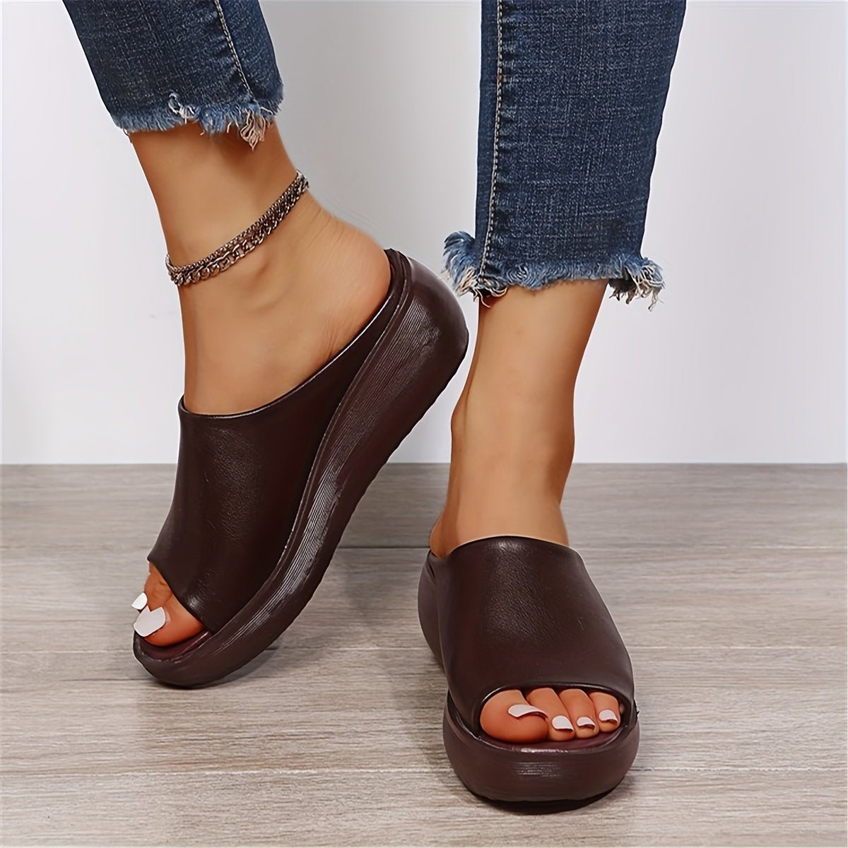Women's Lightweight Peep-Toe Wedge Comfortable Sandals Slip-On - Donkerbruin