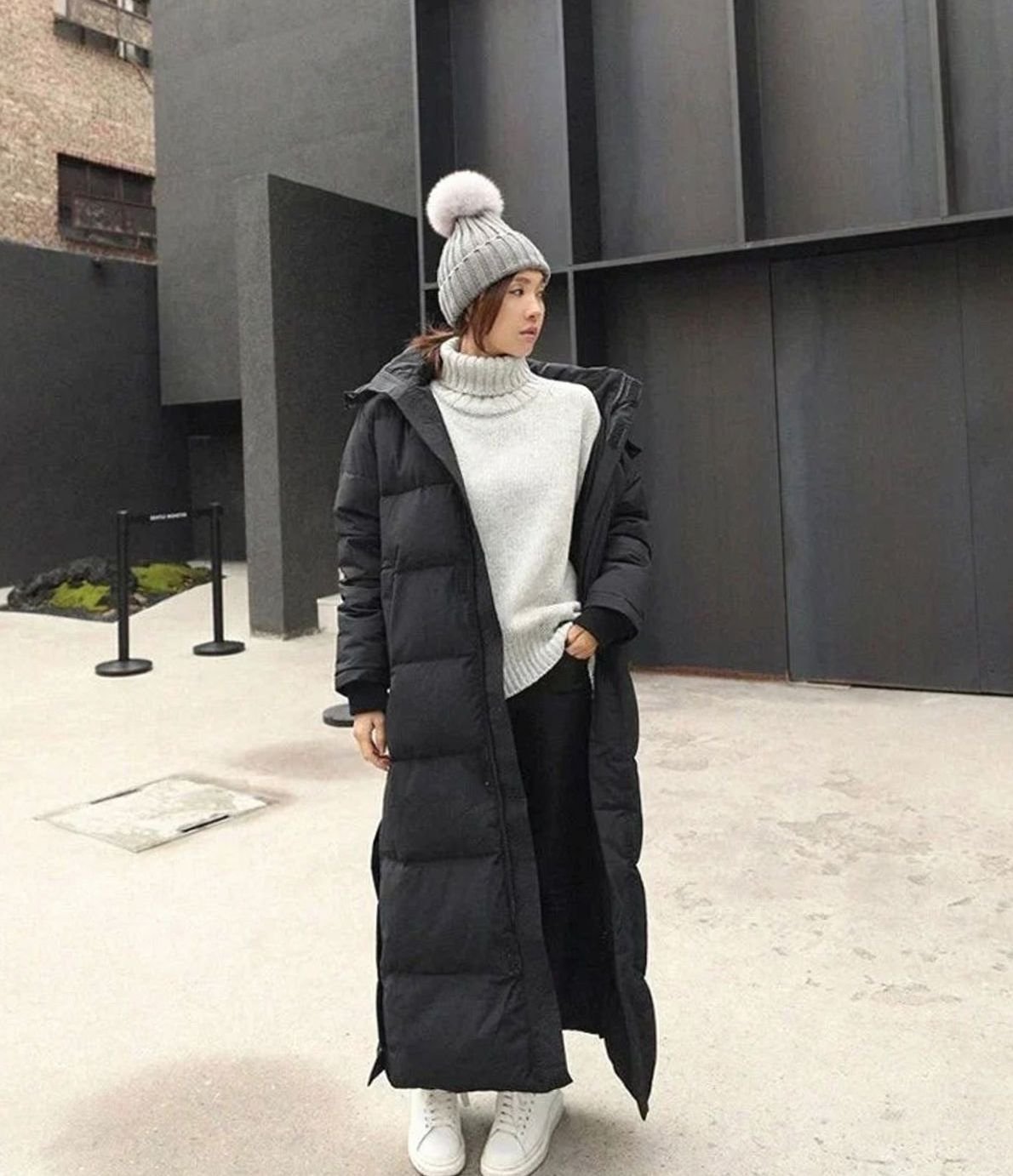 Women's Maxi Hooded Quilted Puffer Coat Insulated Long Winter Jacket