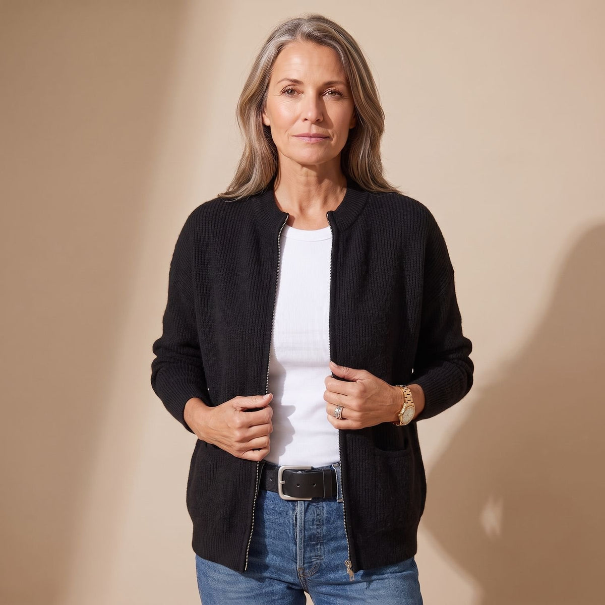 Women's Minimal Zip-Up Knit Cardigan with Front Pockets - Black