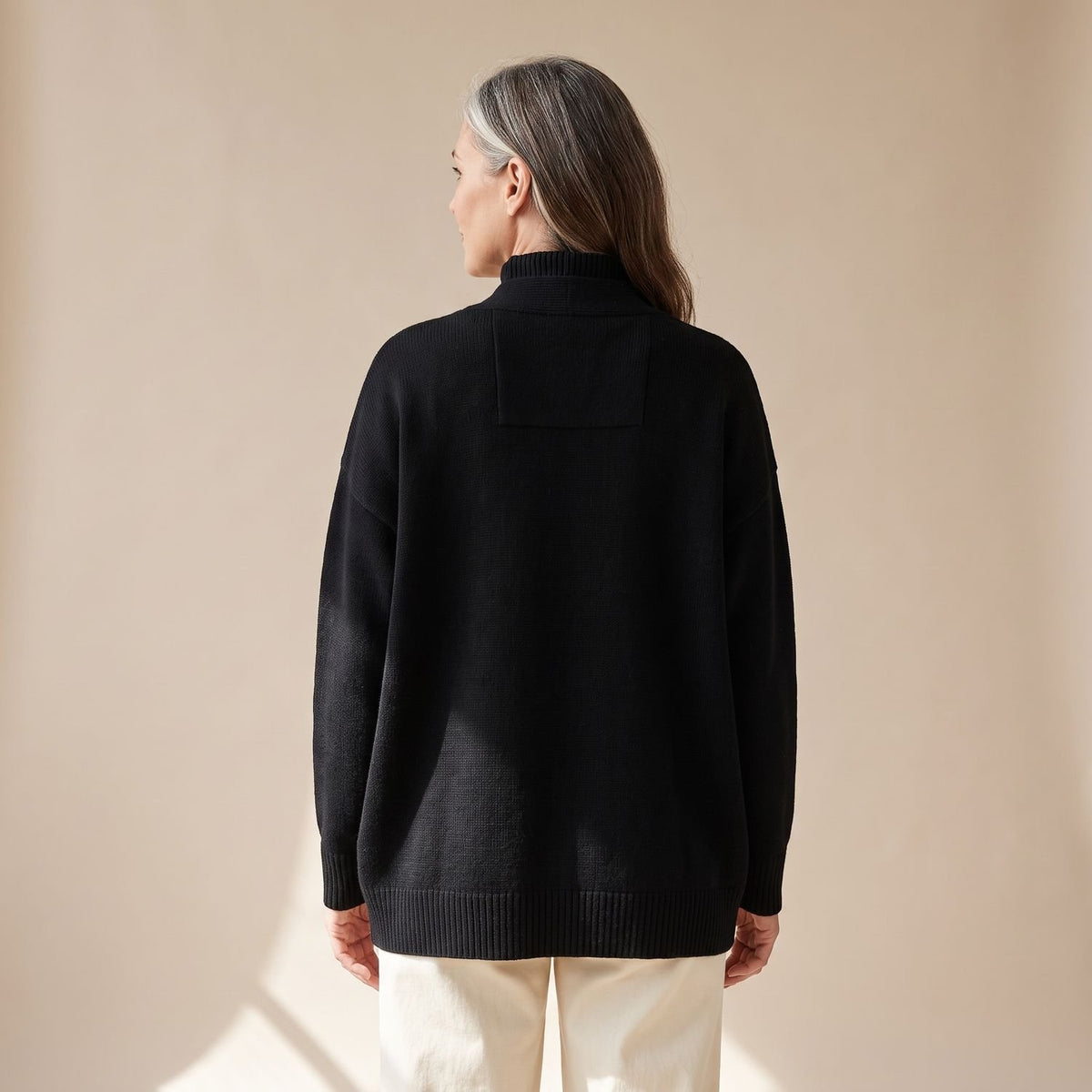 Women's Oversized Button-Front Collared Knit Cardigan