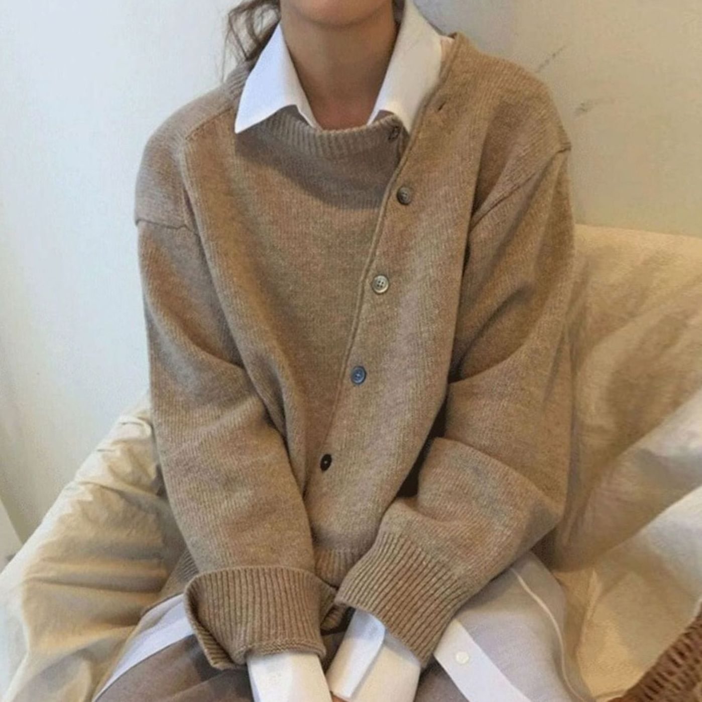Women's Oversized Chunky Knit Button-Front Cardigan