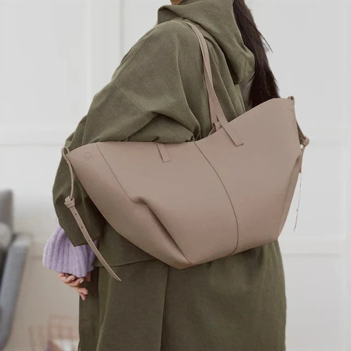 Women's Oversized Faux Leather Vintage Shoulder Tote Bag - Grau