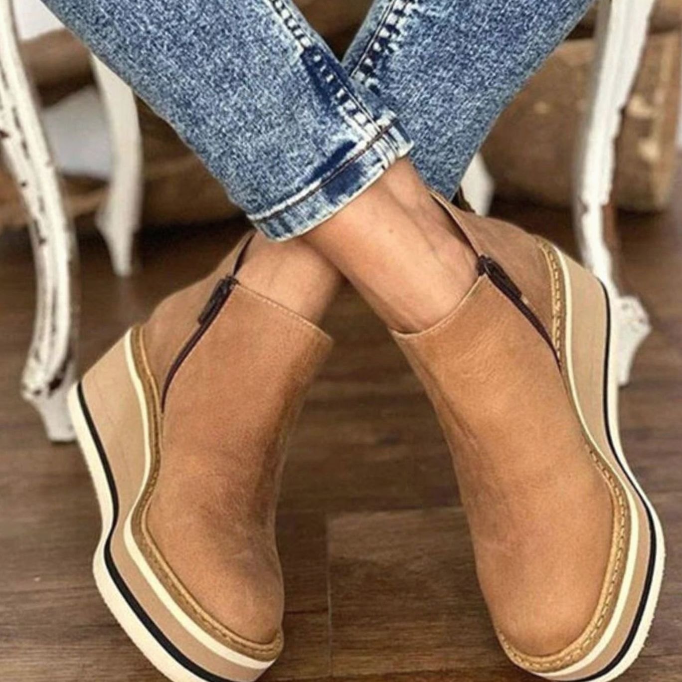 Women's Platform Wedge Winter Chelsea Boots - Beige