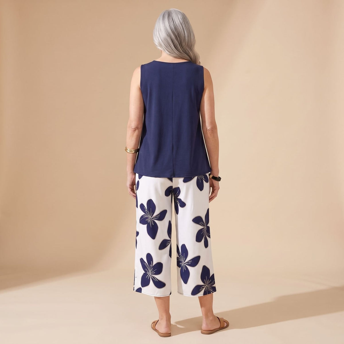 Women's Plus Size Floral Capri Coord Set Sleeveless V-Neck Two-Piece