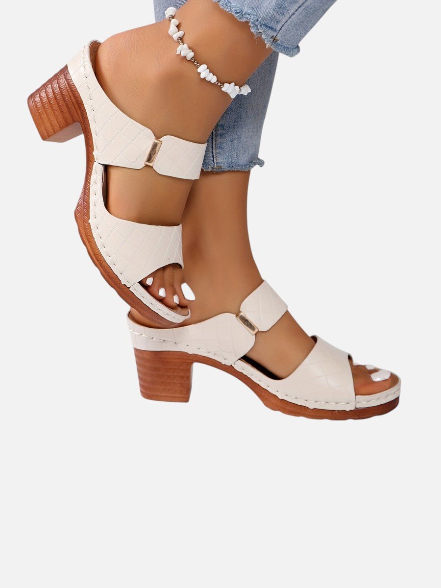 Women's Quilted Faux Leather Block Heel Mule Sandals - White