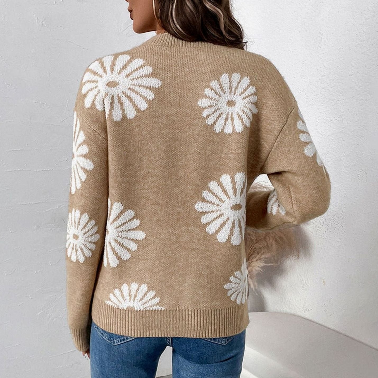 Women's Relaxed-Fit Floral Intarsia Knit Crew-Neck Jumper