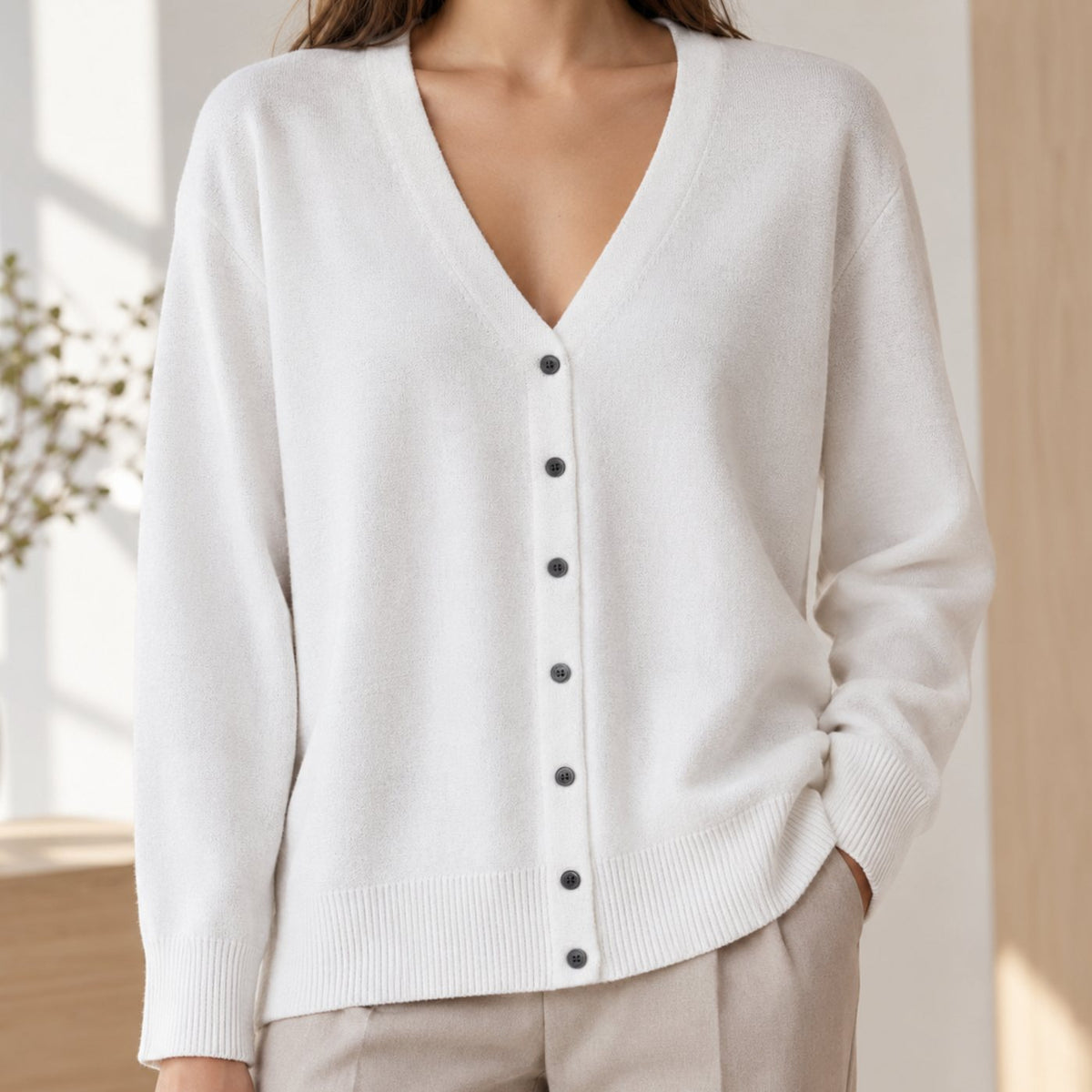 Women's Relaxed V-Neck Button-Front Knit Cardigan - White