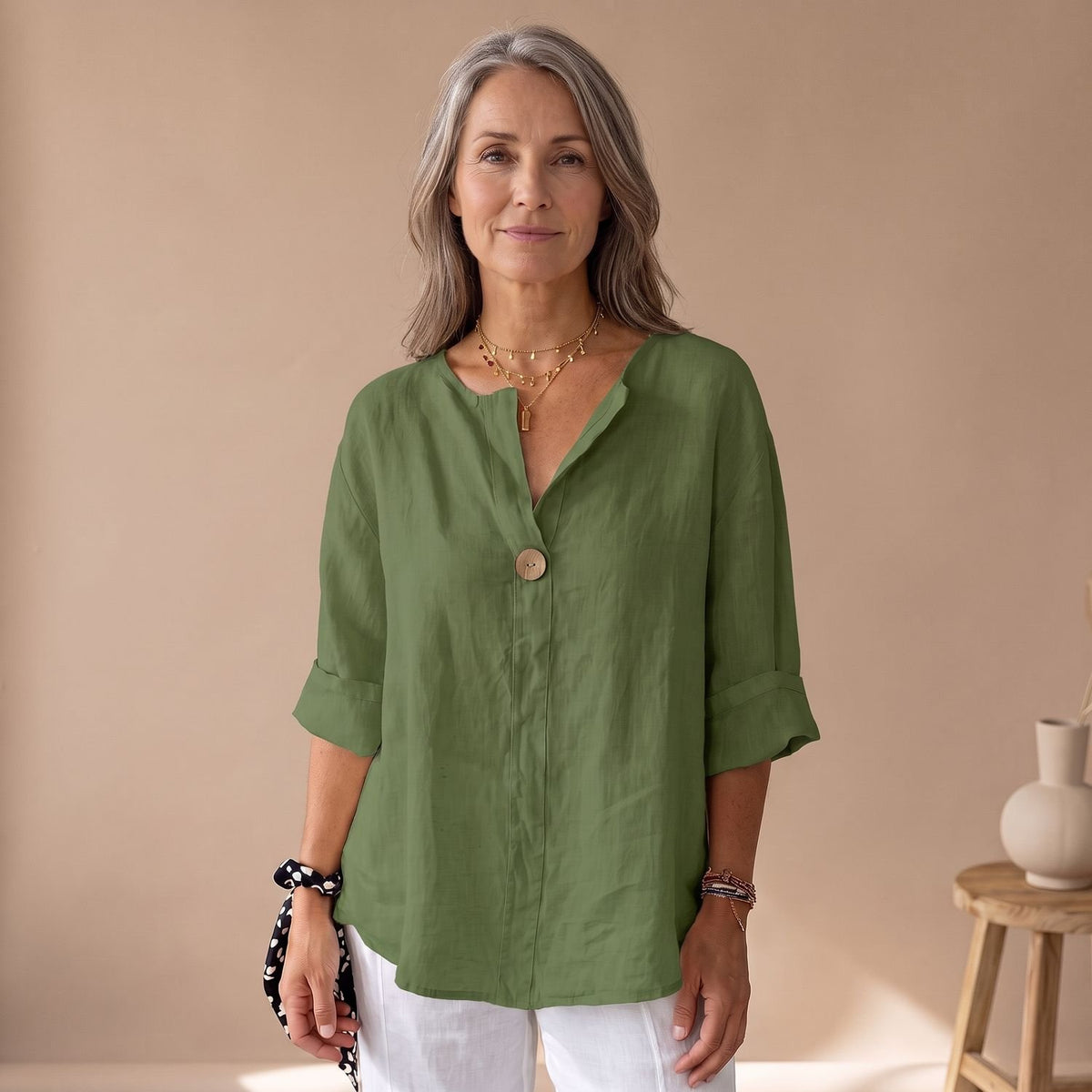 Women's Relaxed V-Neck Cotton-Linen Blouse - Green