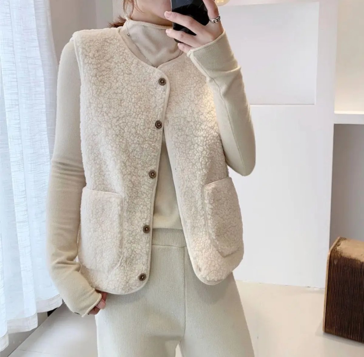 Women's Sherpa Fleece Button-Up Puffer Vest Sleeveless Gilet
