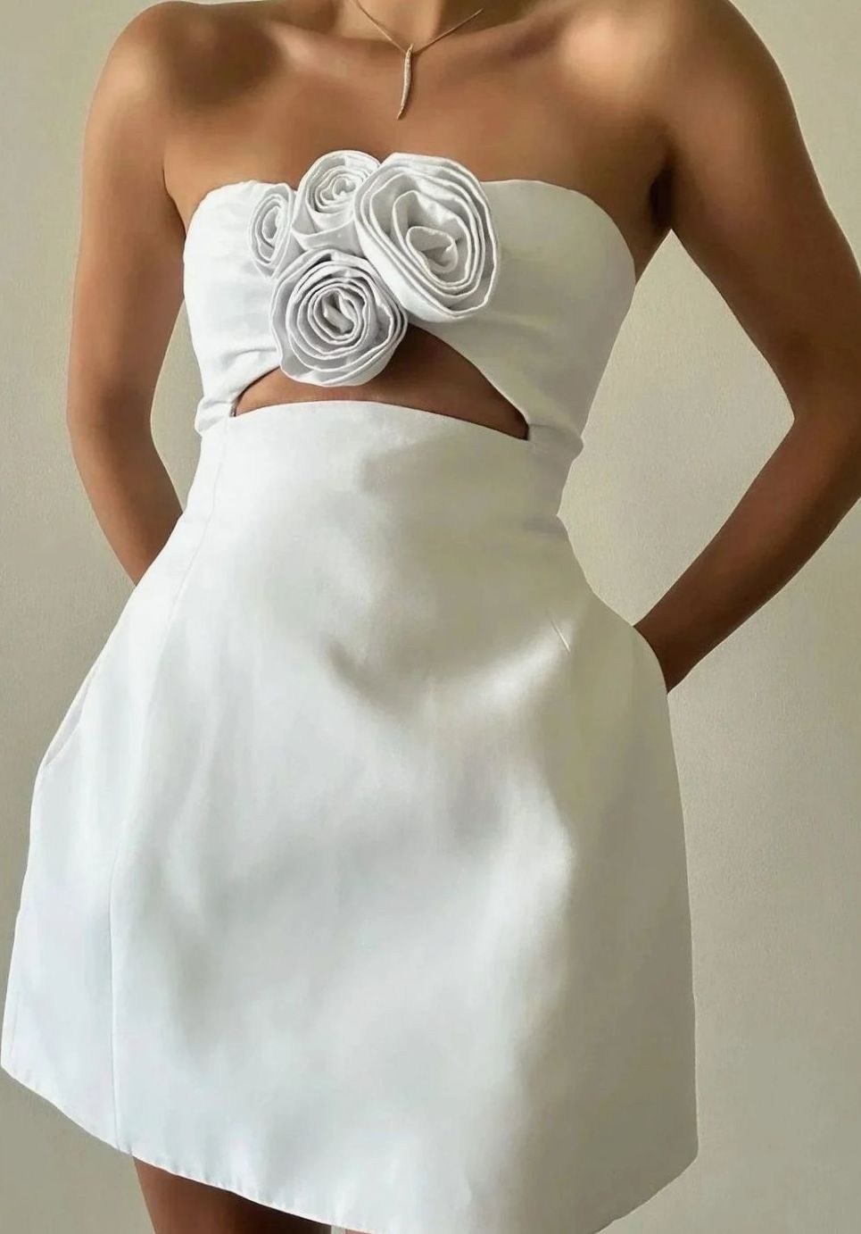 Women's Strapless Floral Appliqué Mini Party Dress