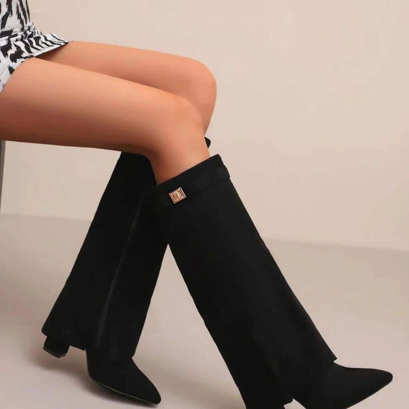 Women's Suede Knee-High Thigh-High Boots Gold Buckle - Suede Plush