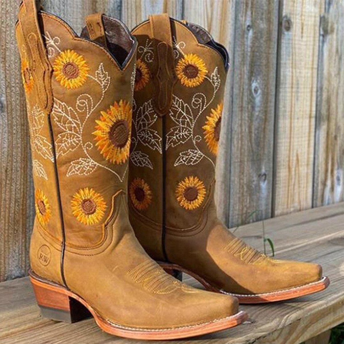 Women's Sunflower Embroidered Cowboy Ankle Boots Block Heel Pull-On - Khaki