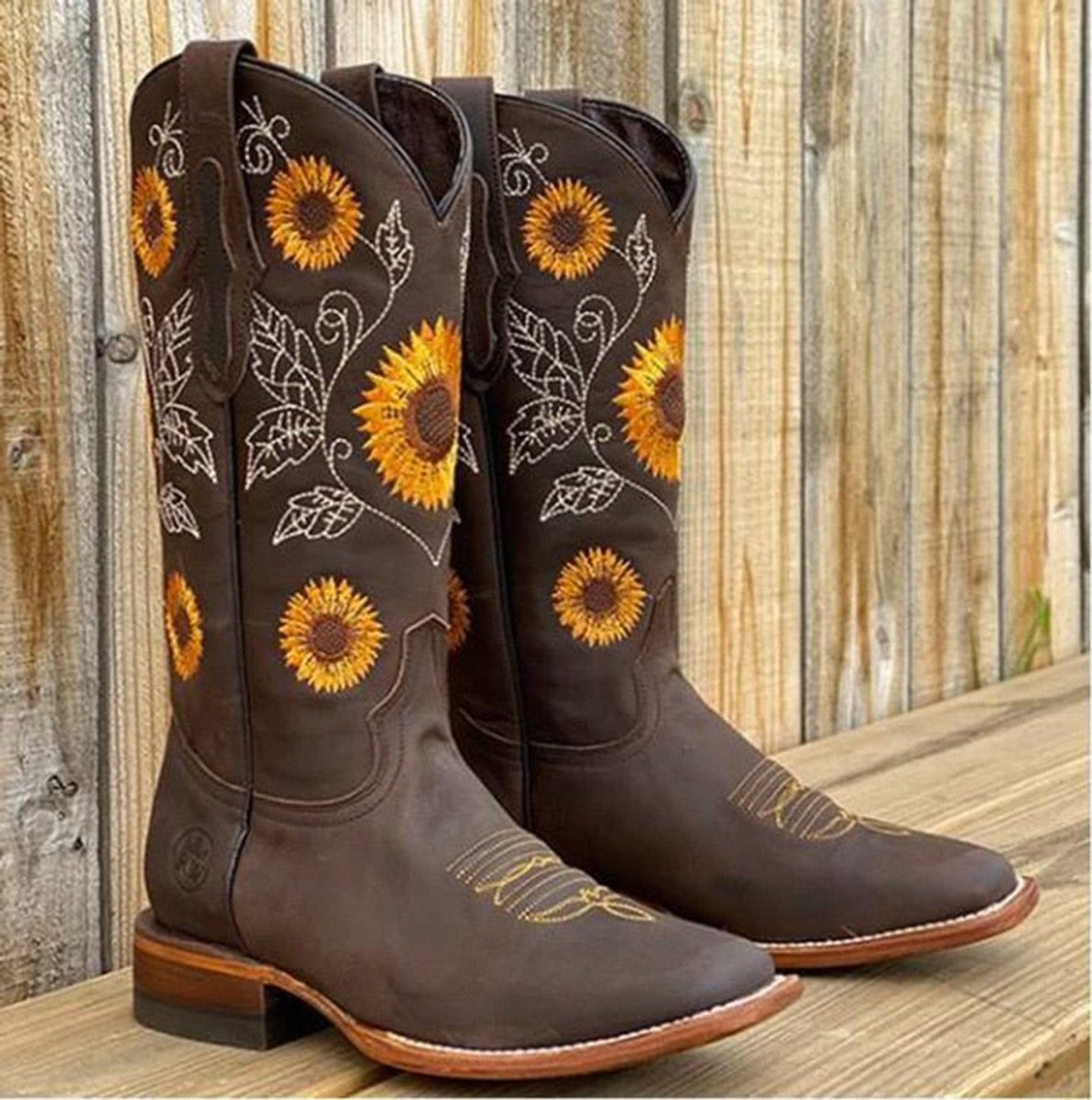 Women's Sunflower Embroidered Cowboy Ankle Boots Block Heel Pull-On - Dark Brown