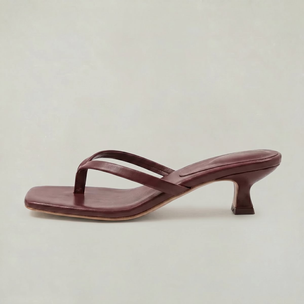 Women's Thong Slip-On Kitten Heel Sandals Square Toe - Red Wine