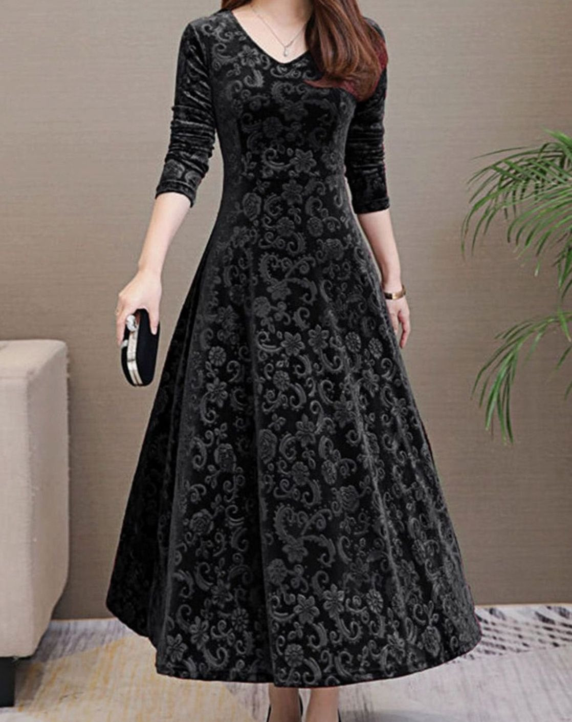 Women's Velvet Dress A-Line Long Sleeve V-Neck Midi Gown - Black