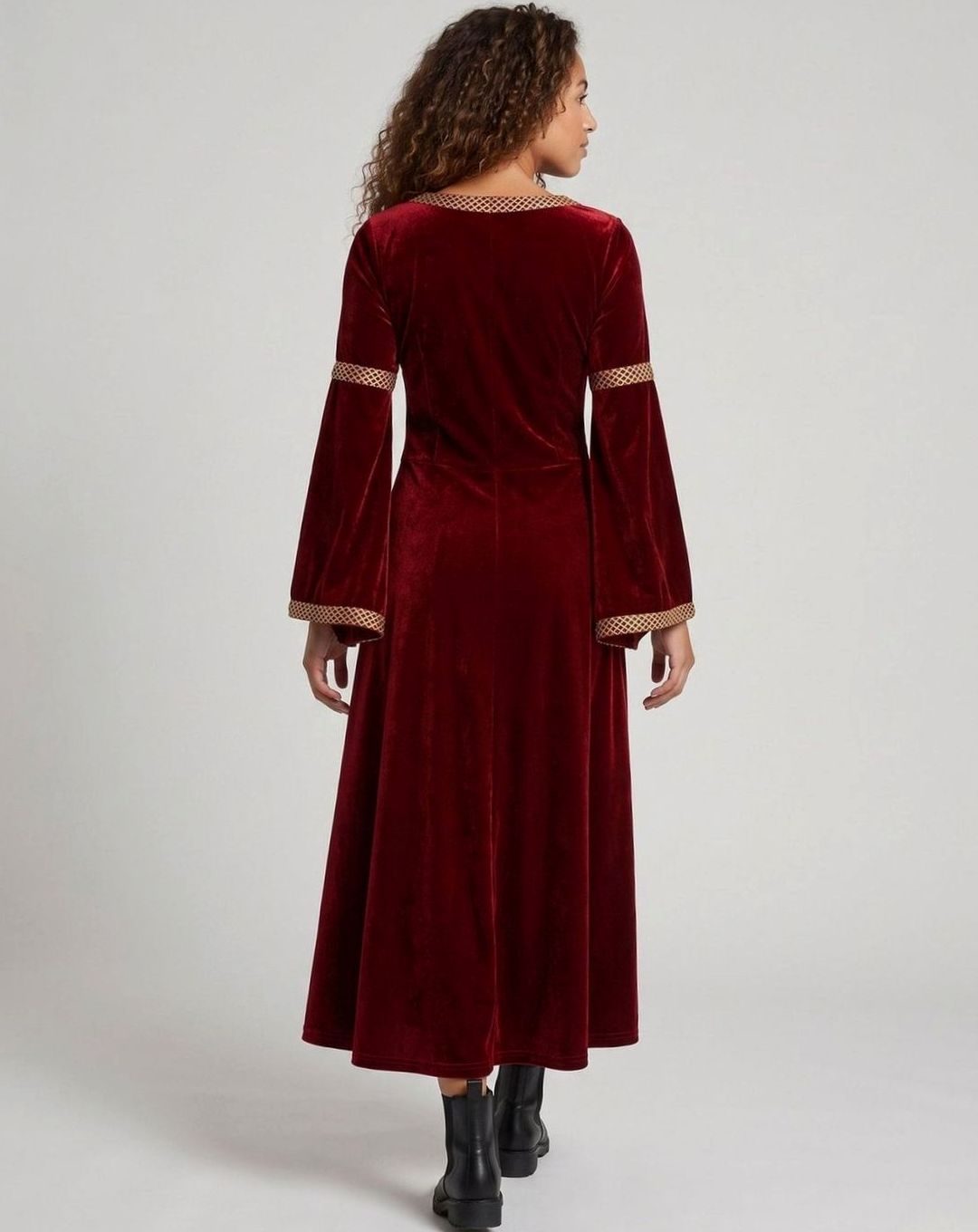 Women's Velvet Dress Medieval Square-Neck Bell-Sleeve Maxi Gown