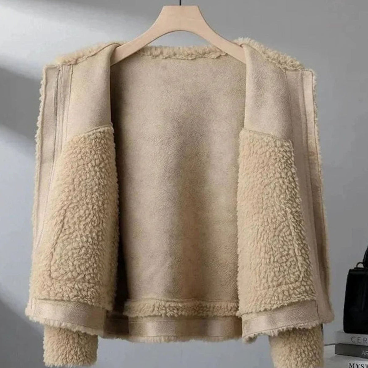 Women's Winter Coat Plush Shearling Patch-Pocket Jacket